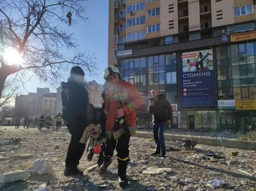 乌克兰基辅遭遇严重袭击，23人丧生